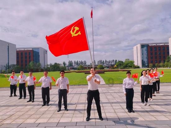机智问答网页-聪明才智的李白最狂的一句诗是什么?平台